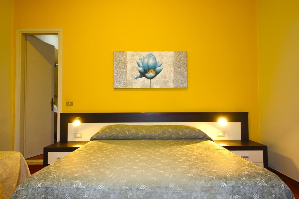 Albergo La Quiete Десенцано дел Гарда Екстериор снимка